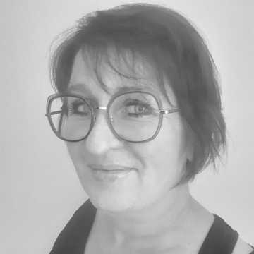 Auteur - Catherine Kalengula